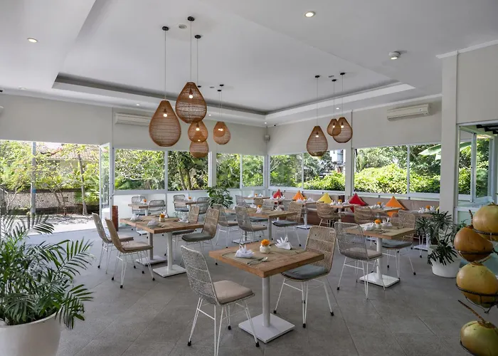 Tapa Tepi Kali Canggu
