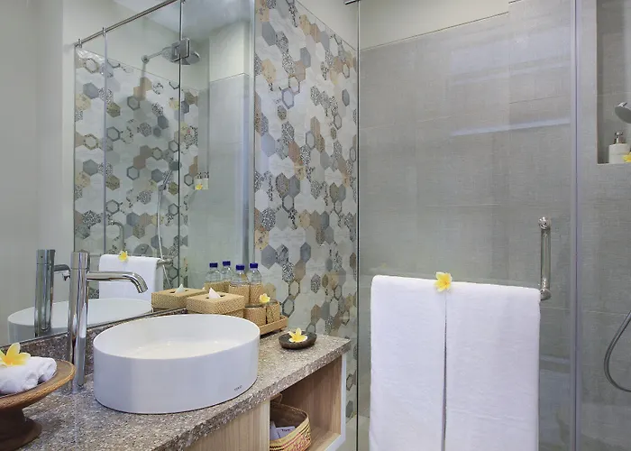 Tapa Tepi Kali Hotel 3*